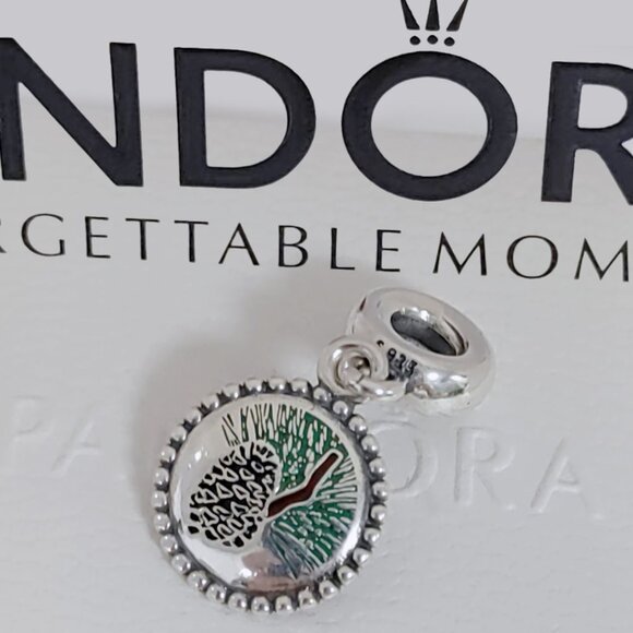 Pandora Winter Pine tree Cone Dangle Charm S925 Maine State Exclusive - Picture 1 of 6